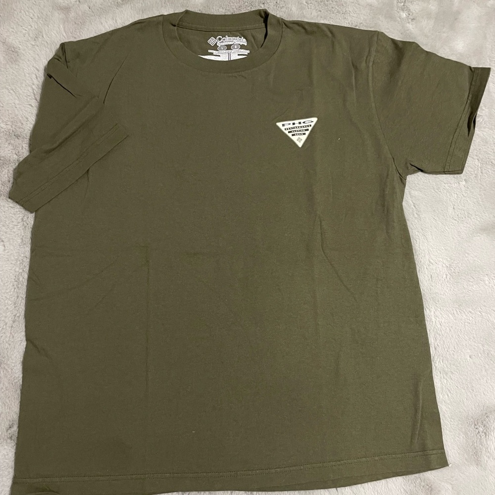 🦆Columbia Khaki Green Men's Short Sleeve Tee